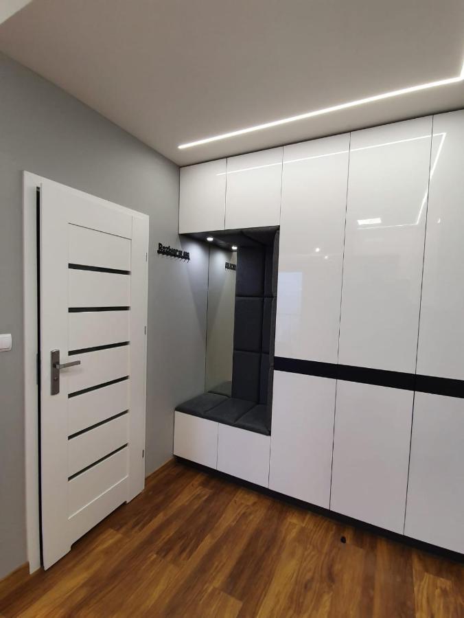 Nowe Apartamenty Ilawa Odnowiciela Z Klimatyzacja Exterior foto